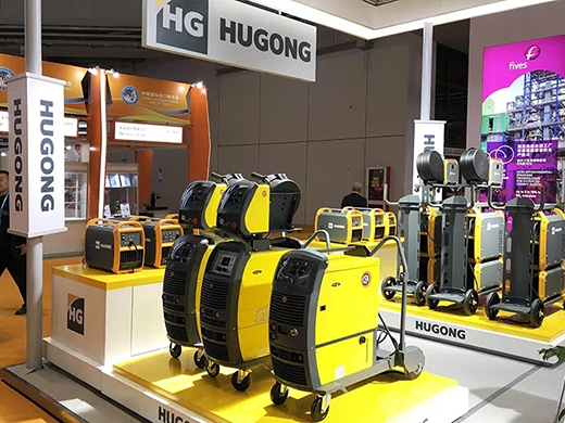 进博会首日沪工意大利CEA展位展品沪工CEA数字化焊机 进博会首日沪工意大利CEA展位展品沪工CEA数字化焊机